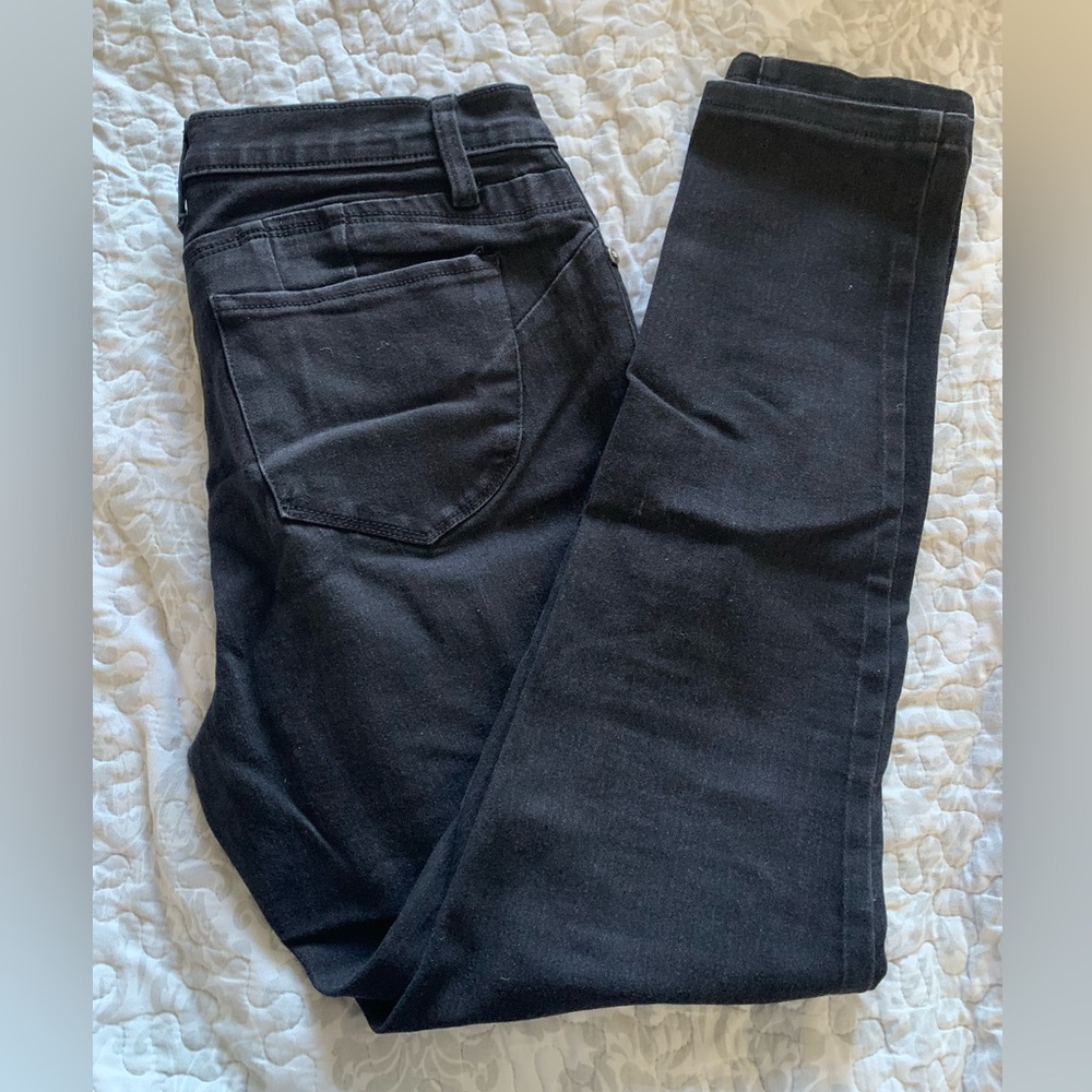 VENUS Classic Black Jeans
